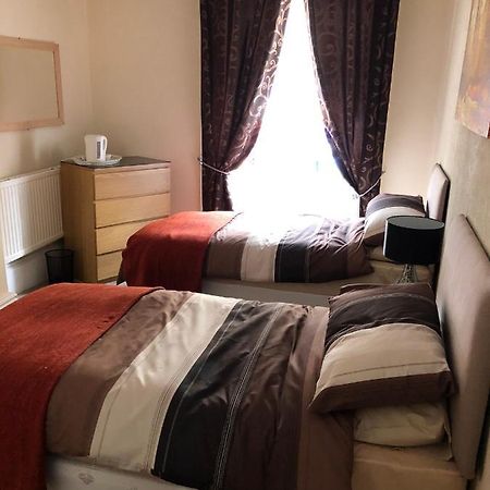 Wellington Tavern Accommodation Dewsbury Ngoại thất bức ảnh